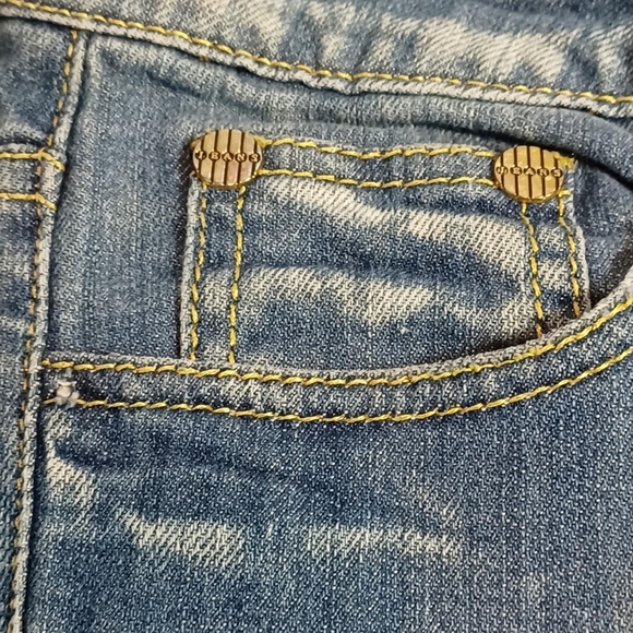 PREMIUM DENIM Jeans Straight Leg Womens Size 8 Medium Wash Button Embellishments - Picture 5 of 9